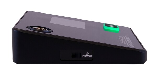 QUAD TRUE-DIVERSITY PROFESSIONAL DIGITAL WIRELESS PLL MICROPHONE SYSTEM WITH FOUR GOOSENECK CONFEREN